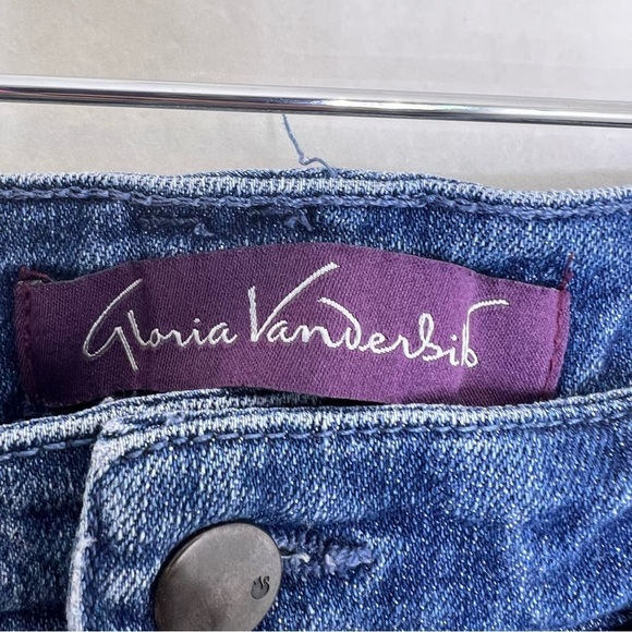 5/$25 Gloria Vanderbilt skimmer crop jeans size 14 - Picture 3 of 9